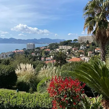Cannes, Magnifique T2 Vue Mer, Piscine, Garage Appartamento *