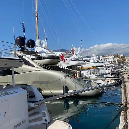 Cannes, Magnifique T2 Vue Mer, Piscine, Garage Appartamento