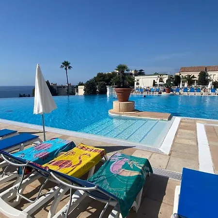 Cannes, Magnifique T2 Vue Mer, Piscine, Garage Appartamento *